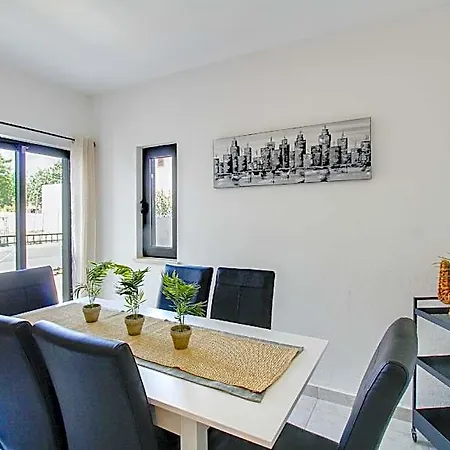 فندق Casa Carla 4*